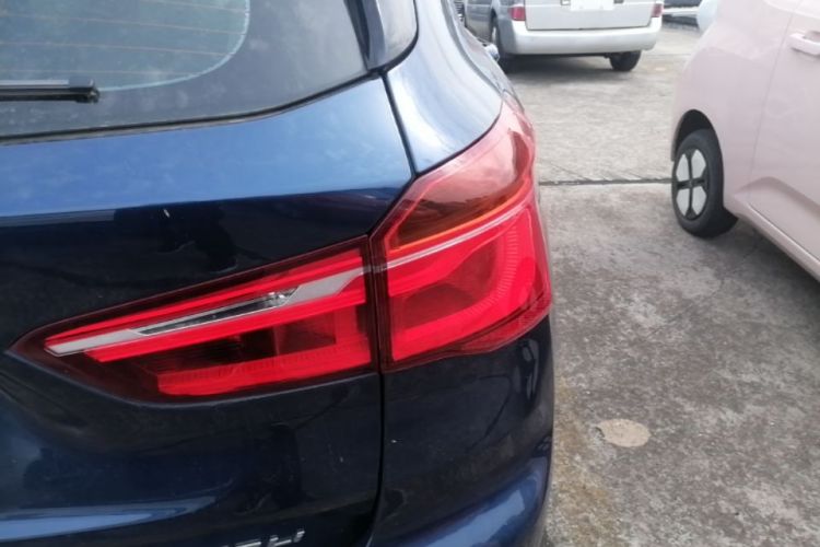 BMW X1 2018 #8 BMW X1 2018 car image #8