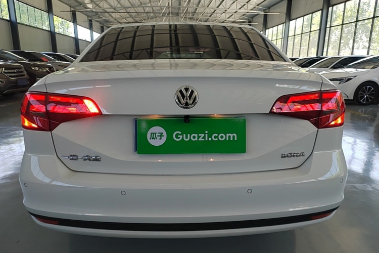 Volkswagen Bora 2020 car image #6