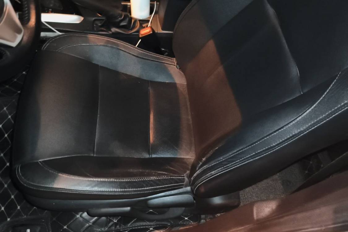 Toyota Corolla 2015 car image #18