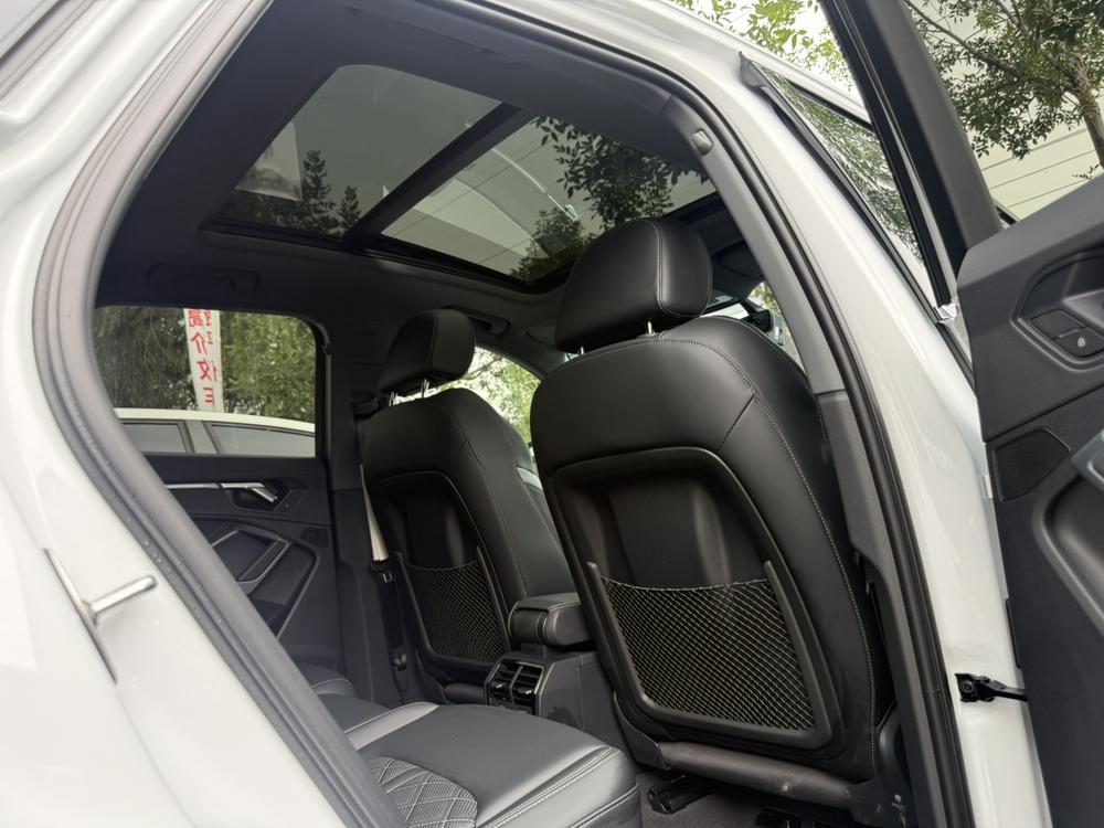Audi Q3 2025 car image #14