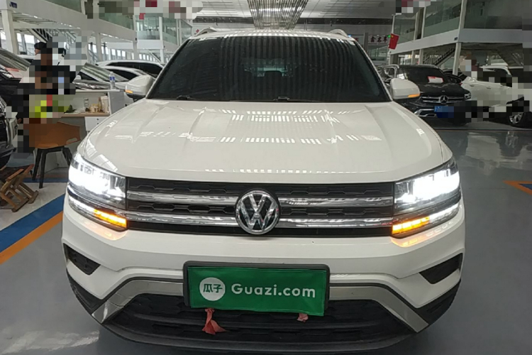 Volkswagen Tharu 2020 car image #3