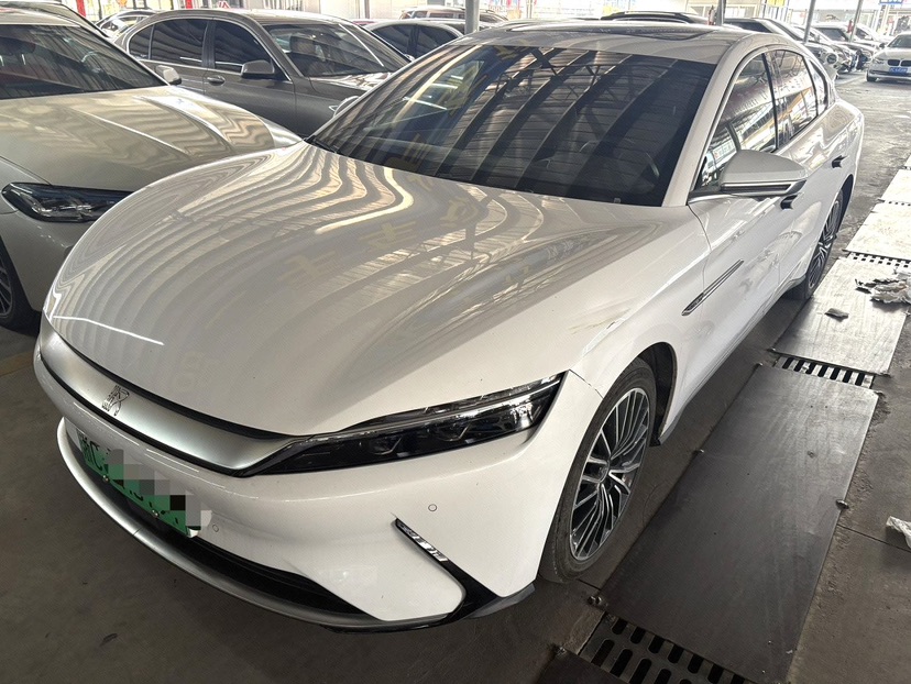 BYD Han 2022 immagine di auto 