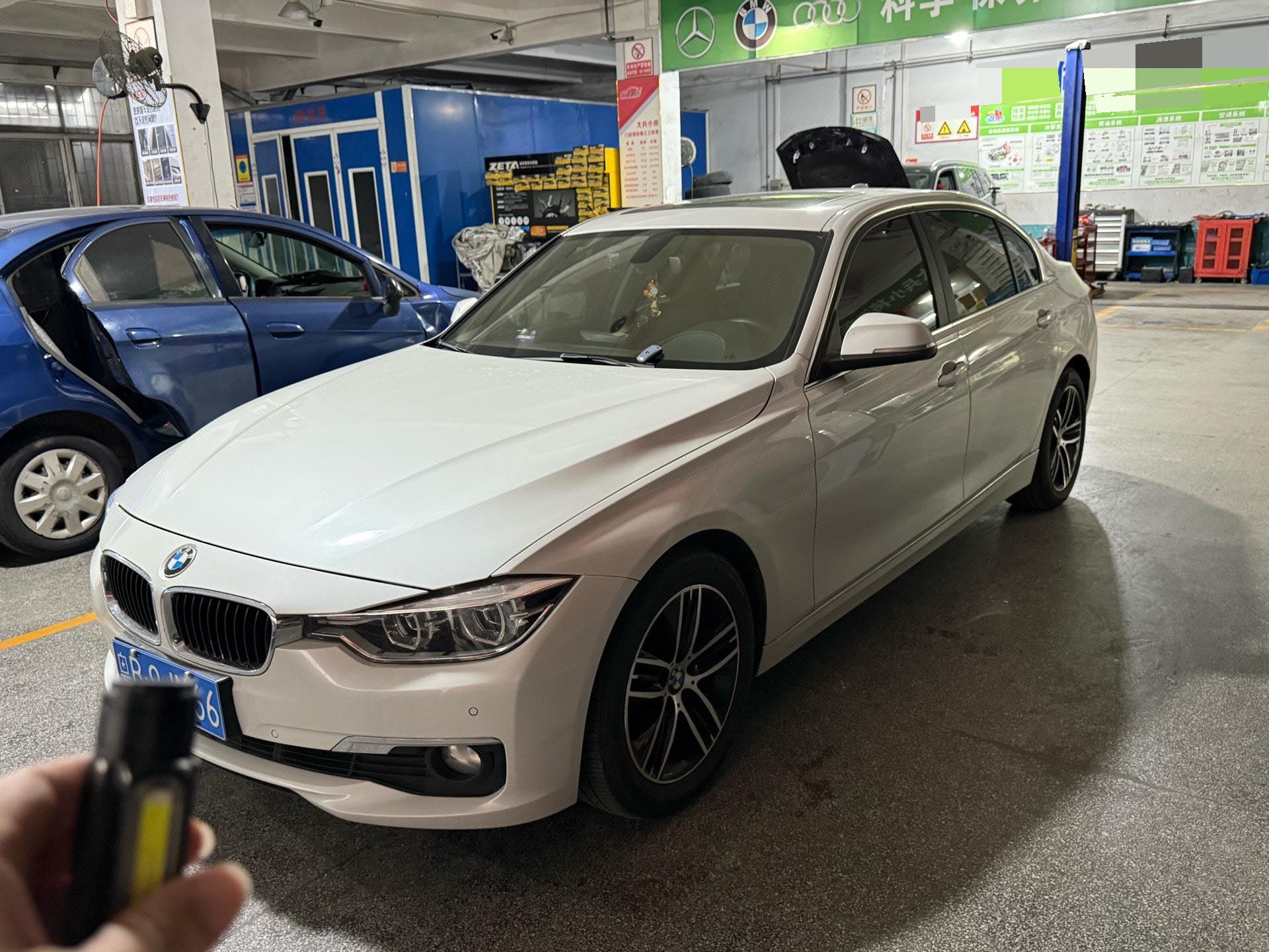 BMW 3 Series 2017 BMW 3 Series 2017 car image