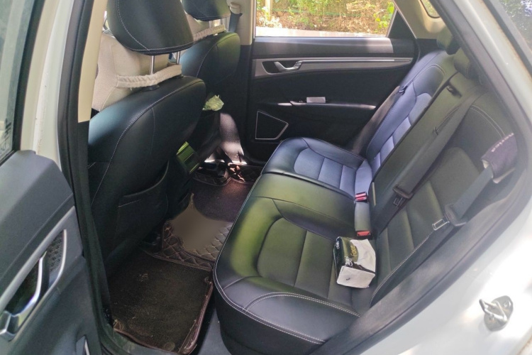 GEELY Emgrand GS 2019 #14 GEELY Emgrand GS 2019 car image #14