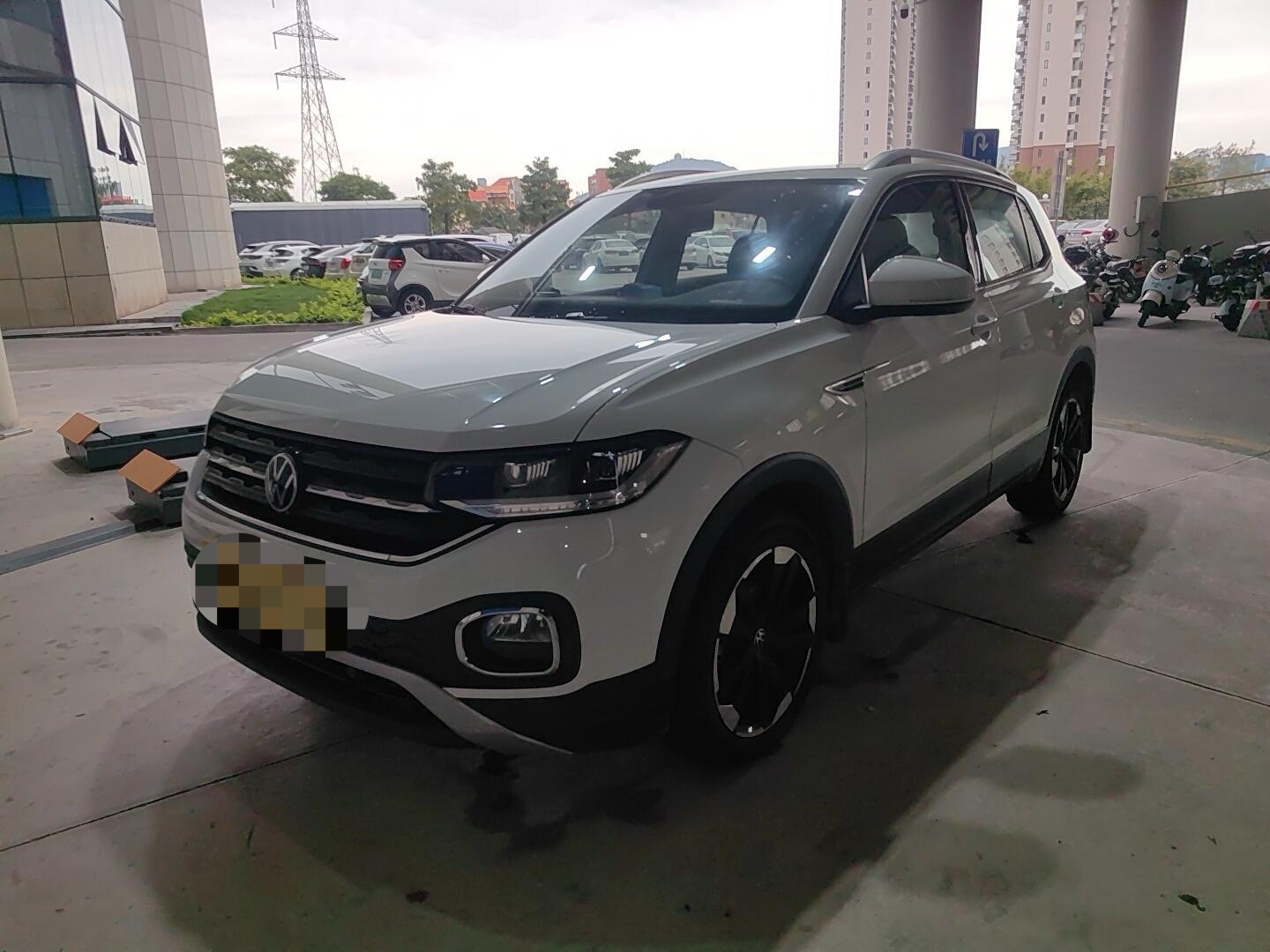 Volkswagen Tacqua 2021 car image 