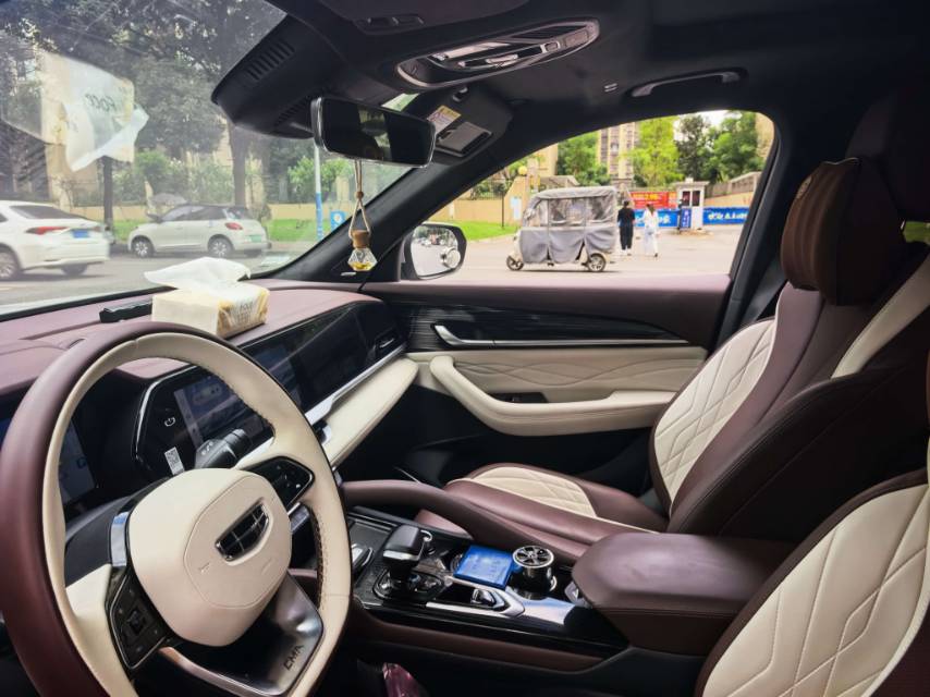 GEELY Boyue L 2022 صورة سيارة #3