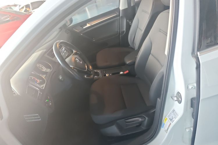 Volkswagen Golf 2017 изображение автомобиля #15