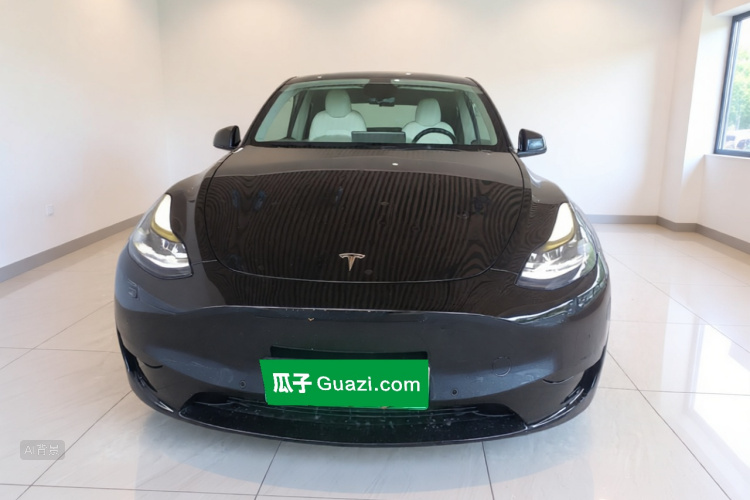 Tesla Model Y 2023 #3 Tesla Model Y 2023 car image #3