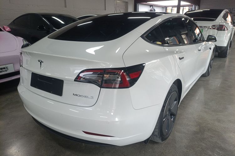 Tesla Model 3 2023 car image #5