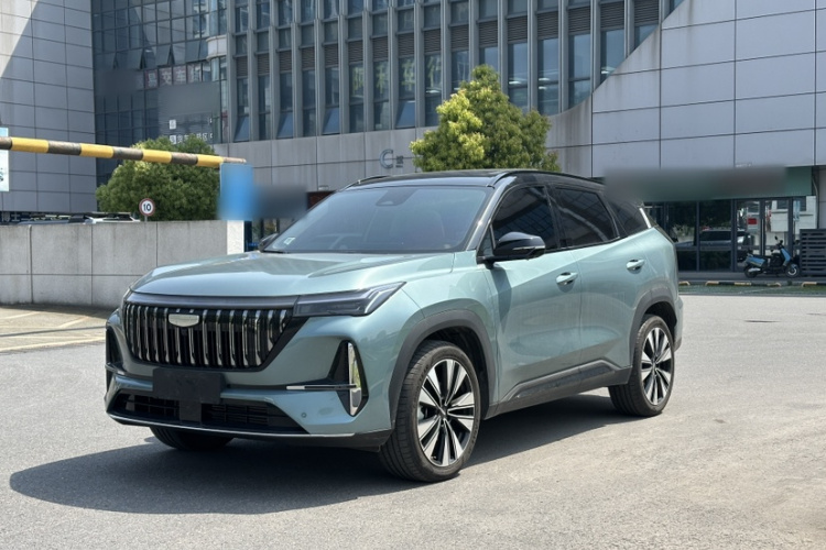 GEELY Boyue L 2025 car image #2