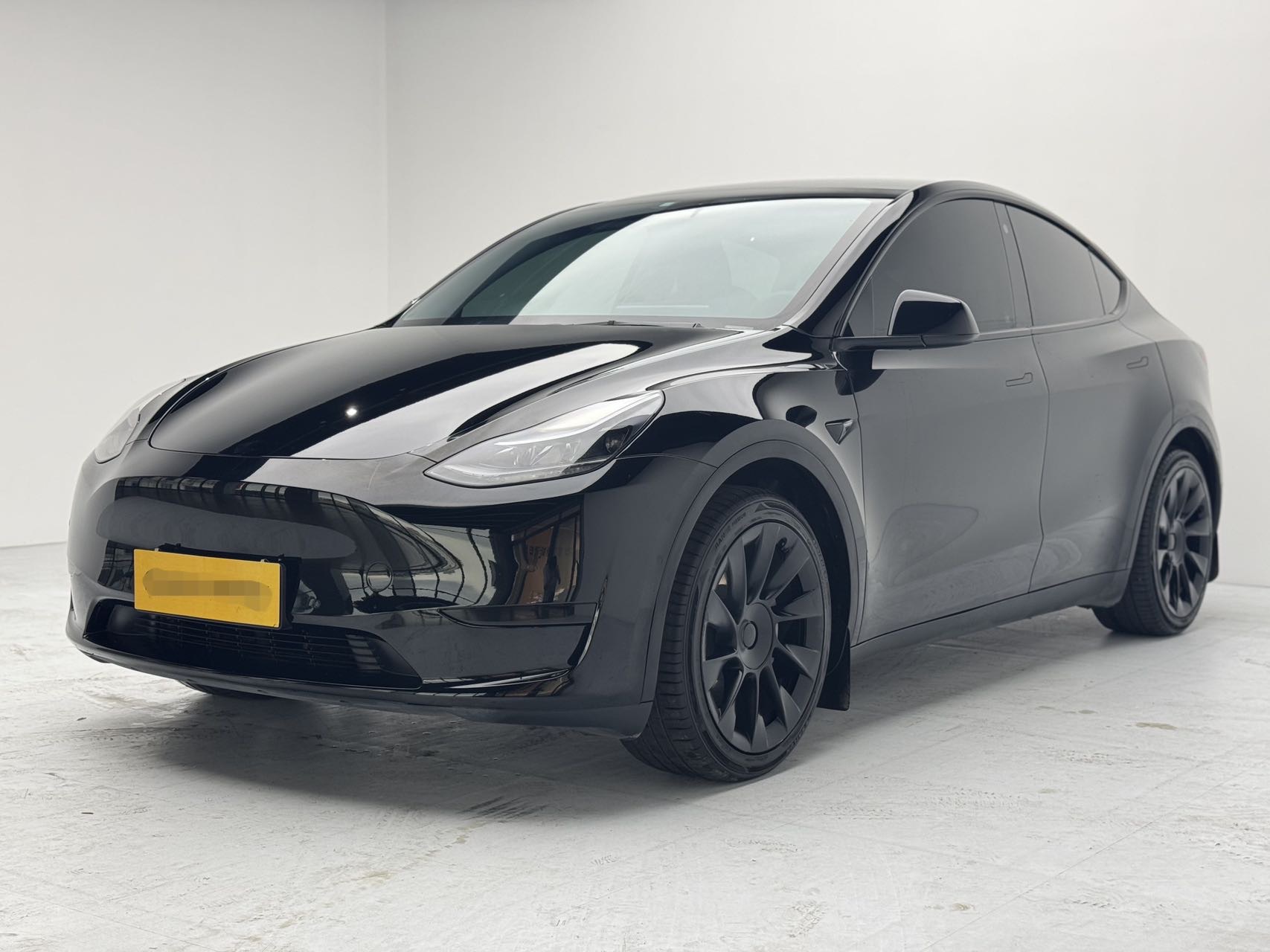 Tesla Model Y 2022 Tesla Model Y 2022 car image
