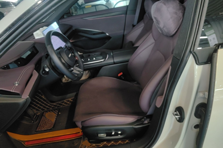 MI SU7 2024 car image #15