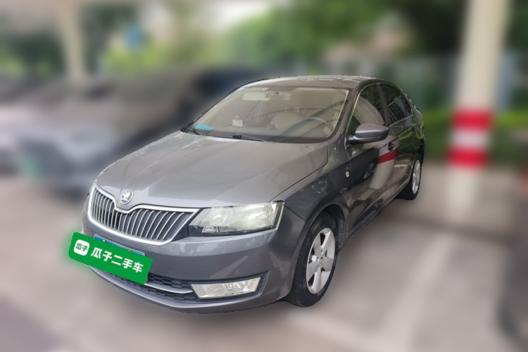Skoda Rapid 2014 #2 Skoda Rapid 2014 image de voiture #2