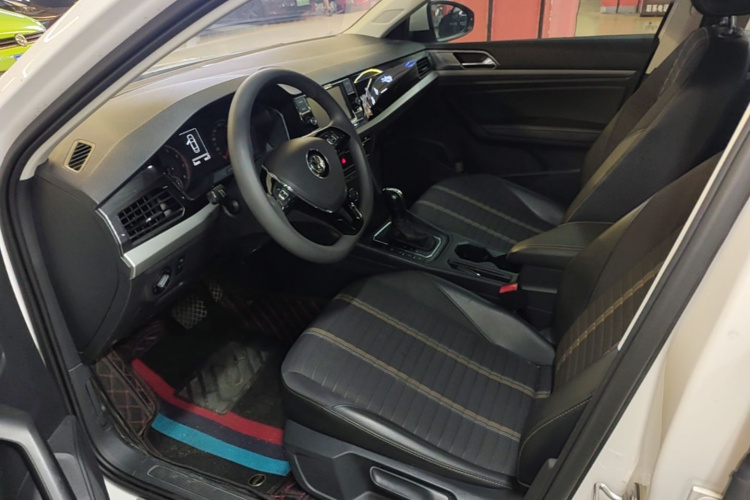 Volkswagen Lavida 2020 car image #15
