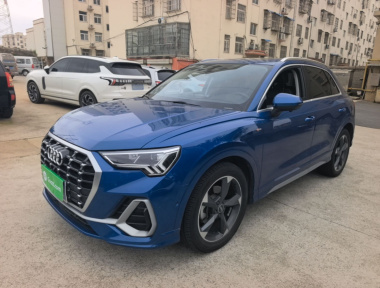 Audi Q3 2022 Audi Q3 2022 car image