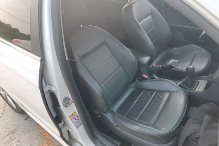 Volkswagen Lavida 2017 car image #24