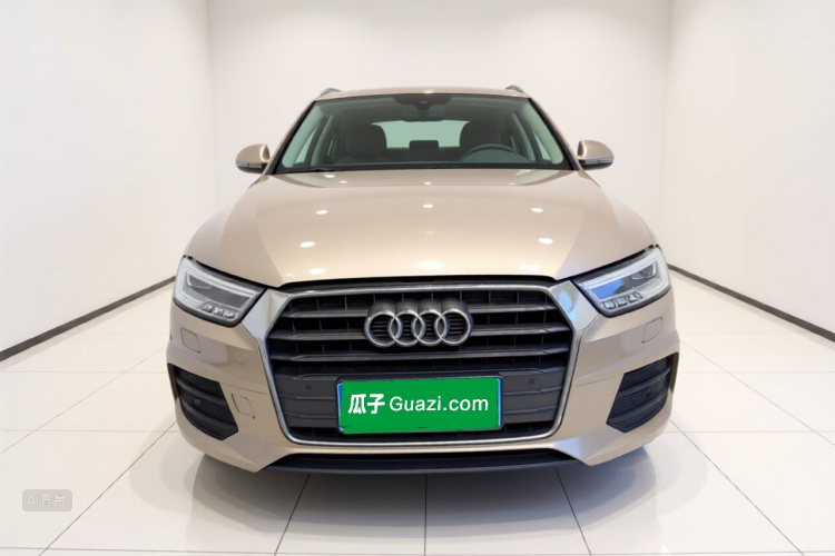 Audi Q3 2018 car image #3