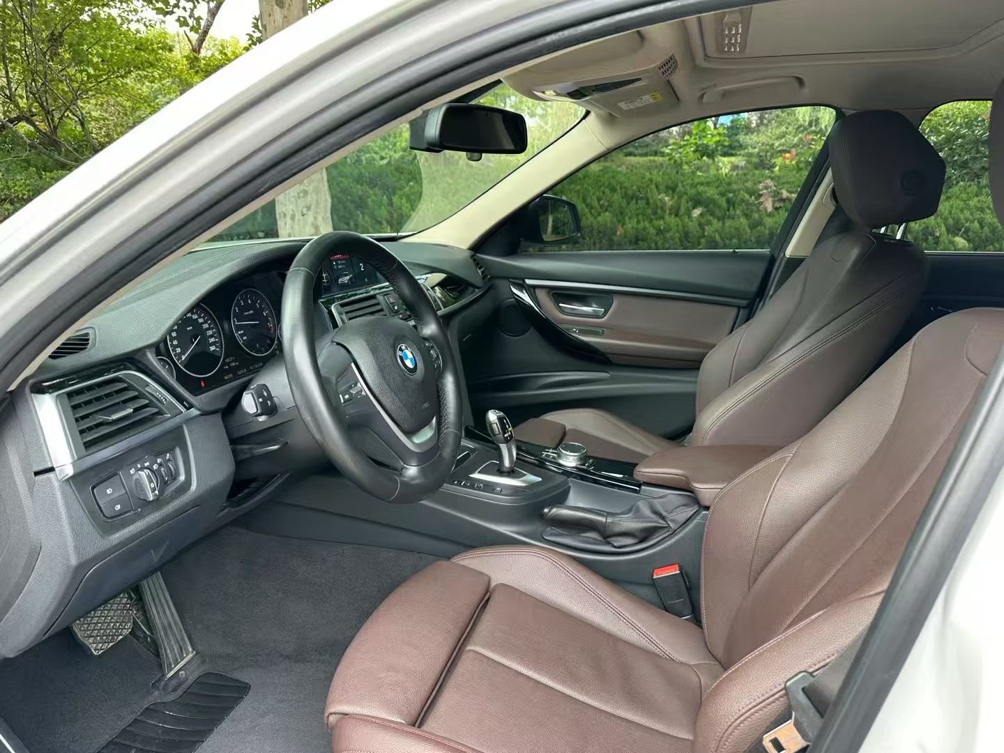 BMW 3 Series 2019 car image #5