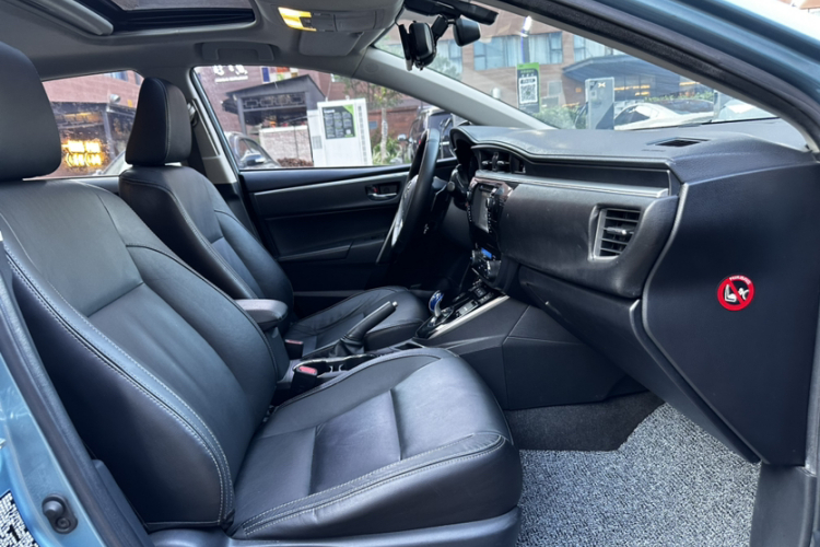 Toyota Corolla 2015 #19 Toyota Corolla 2015 car image #19