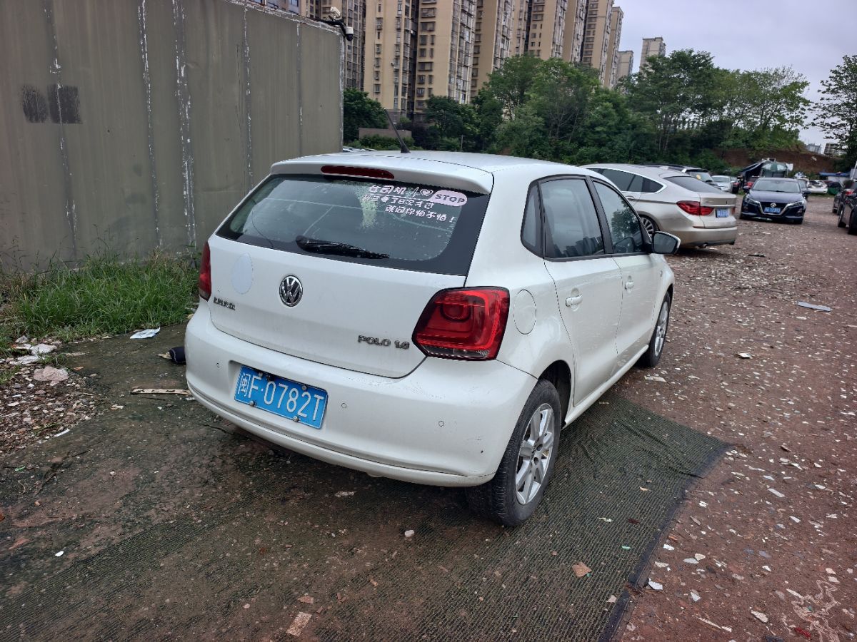 Volkswagen Polo 2013 car image #4