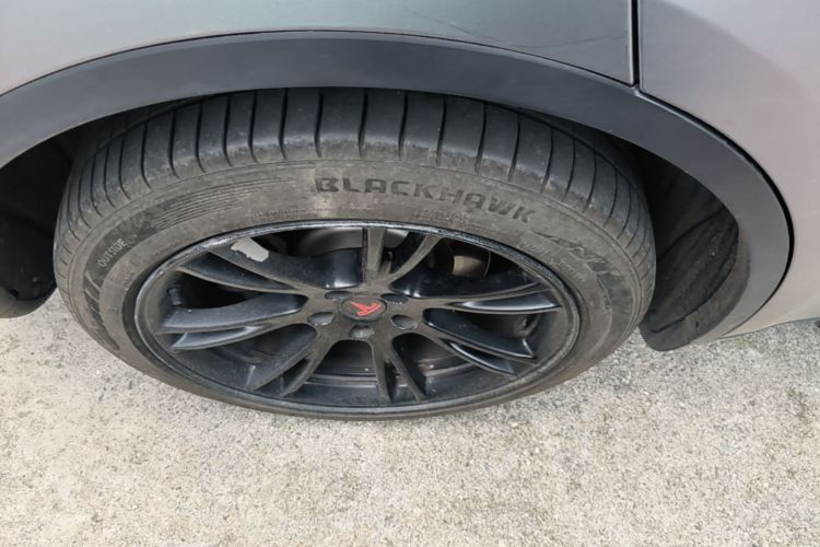 Tesla Model Y 2023 #10 Tesla Model Y 2023 car image #10