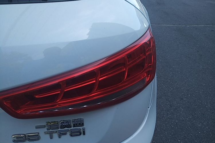 Audi Q3 2015 immagine di auto #8