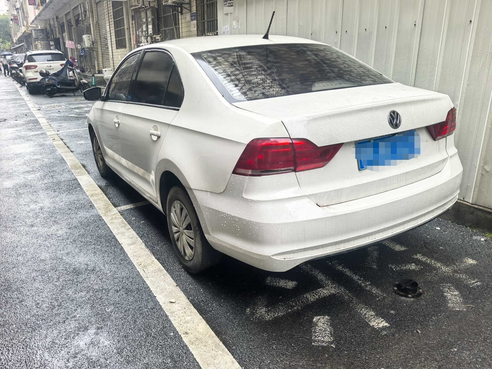 Volkswagen Santana 2021 car image #3