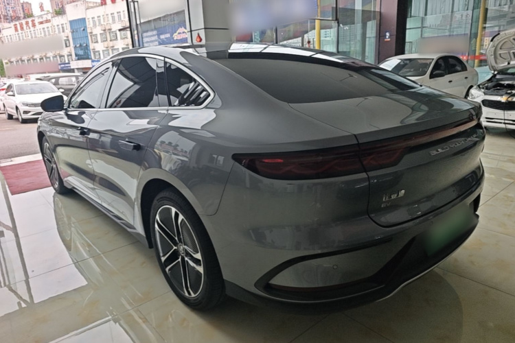 BYD Han 2023 car image #5