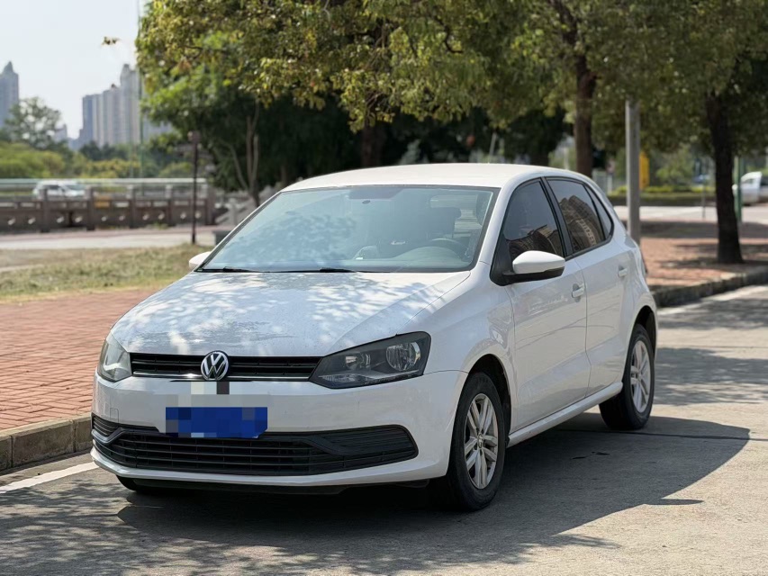 Volkswagen Polo 2017 car image 