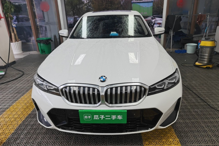 BMW 3 Series 2024 #3 BMW 3 Series 2024 immagine di auto #3