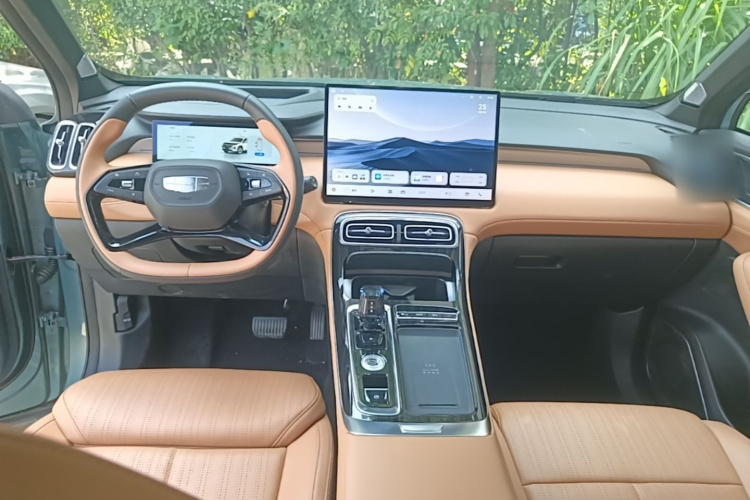GEELY Boyue L 2026 car image #10