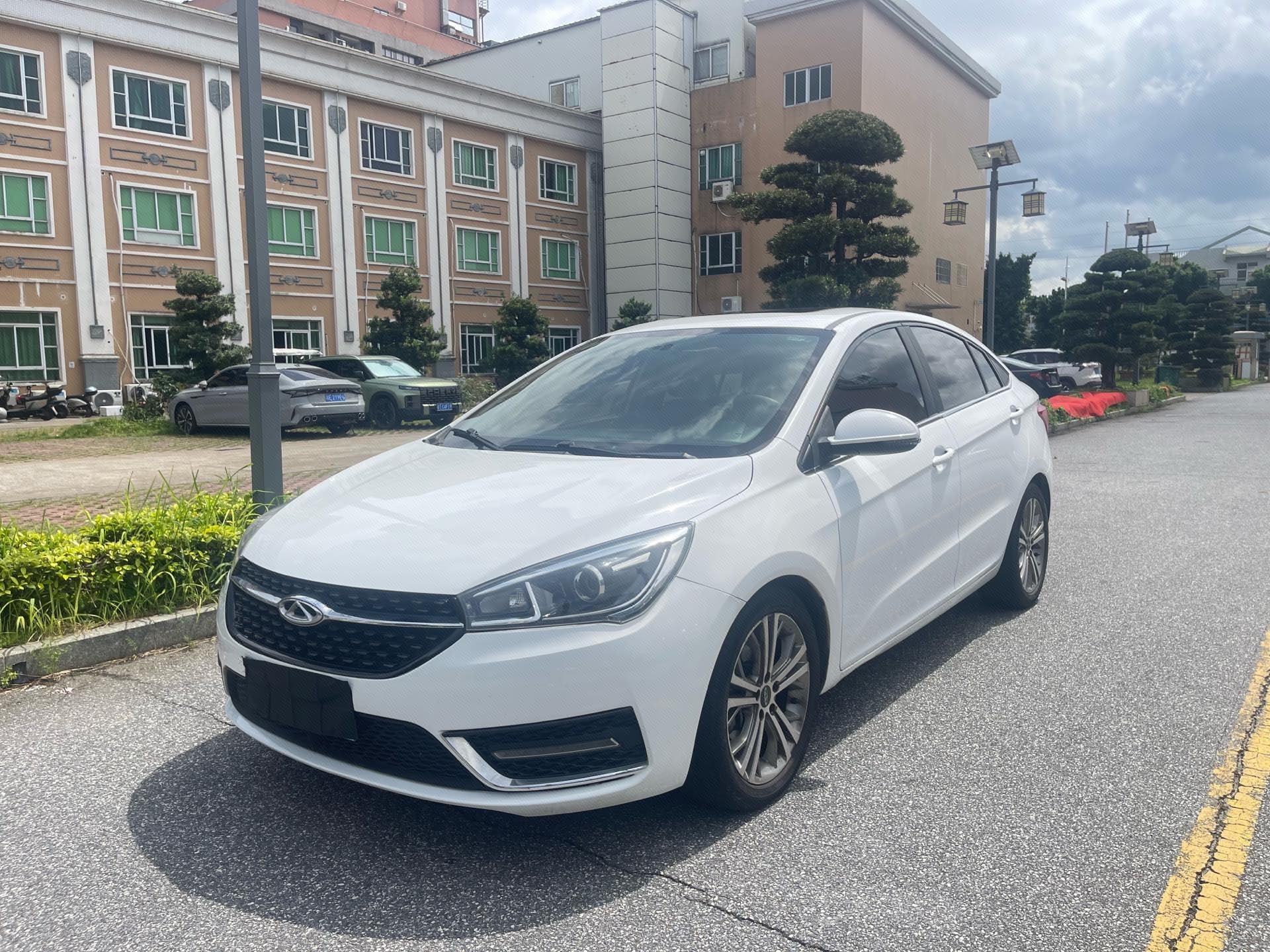 Chery Arrizo 5 2016 car image 