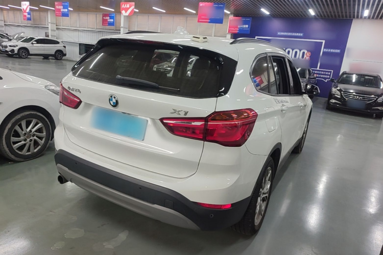 BMW X1 2017 #7 BMW X1 2017 immagine di auto #7