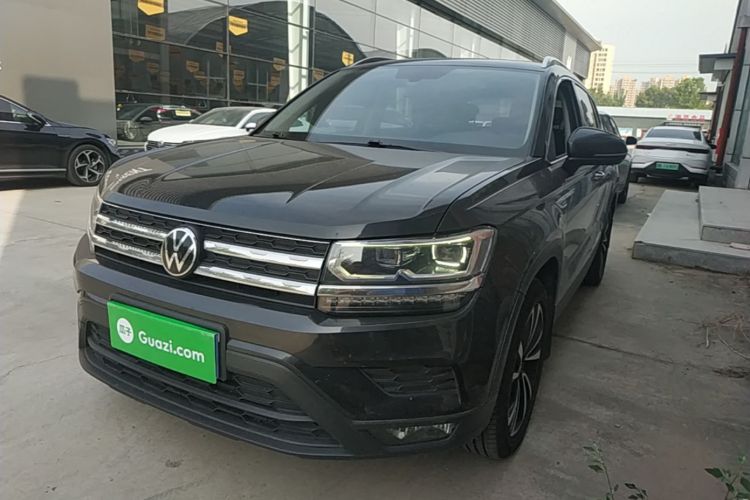 Volkswagen Tharu 2023 car image #2