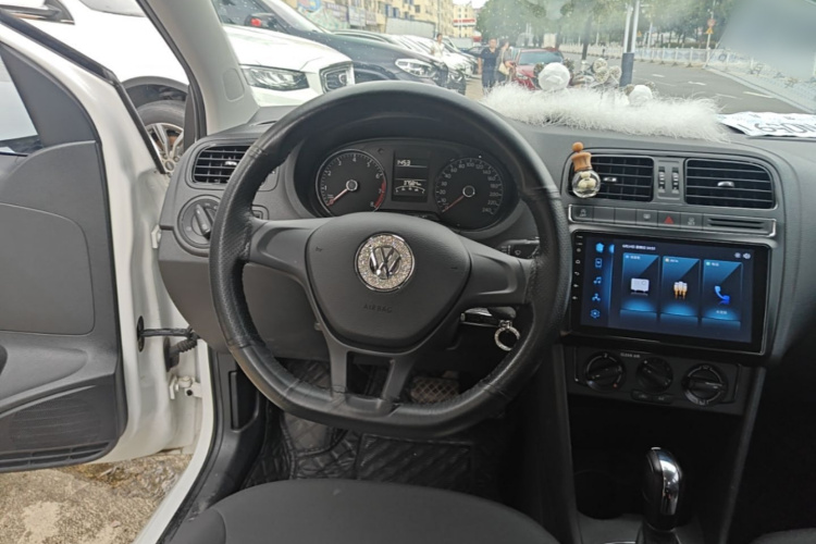 Volkswagen Polo 2018 #11 Volkswagen Polo 2018 car image #11