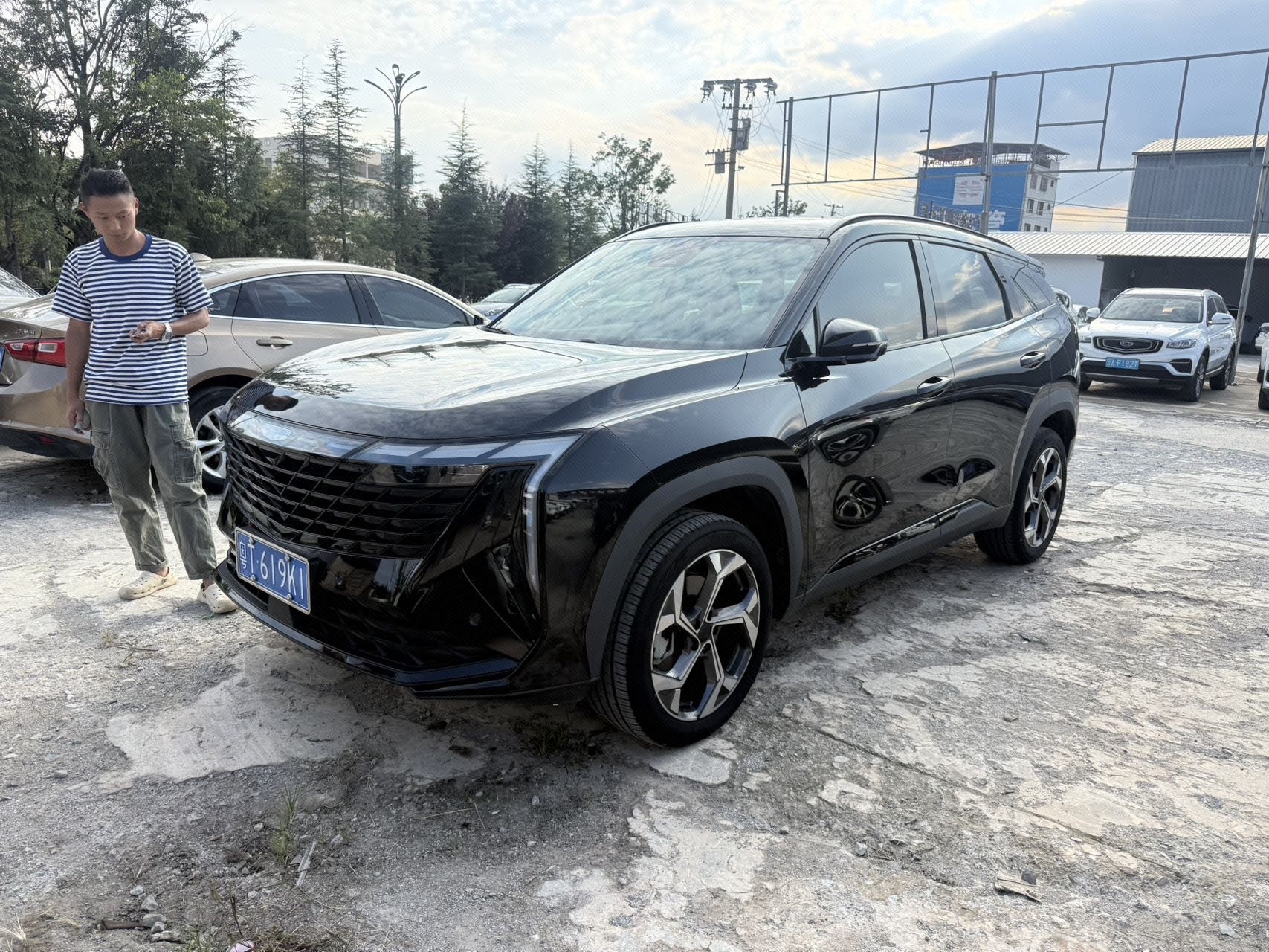 GEELY Boyue L 2023 GEELY Boyue L 2023 car image