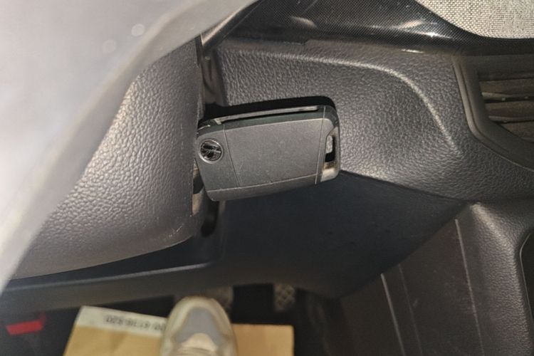 Volkswagen Tharu 2025 car image #9
