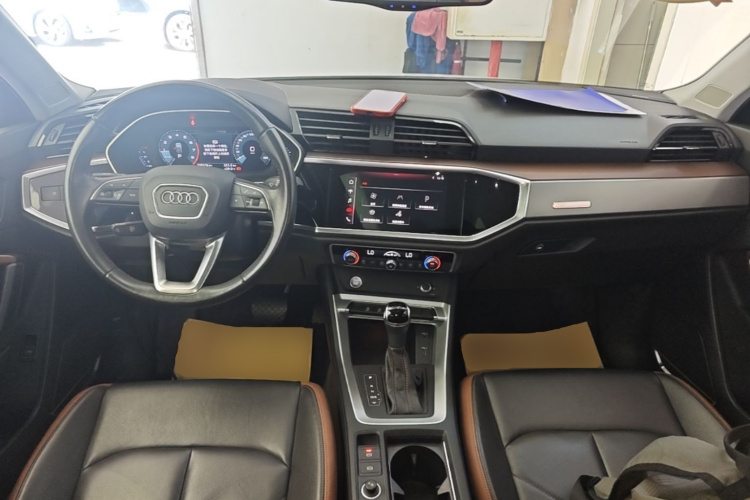 Audi Q3 2019 #10 Audi Q3 2019 car image #10