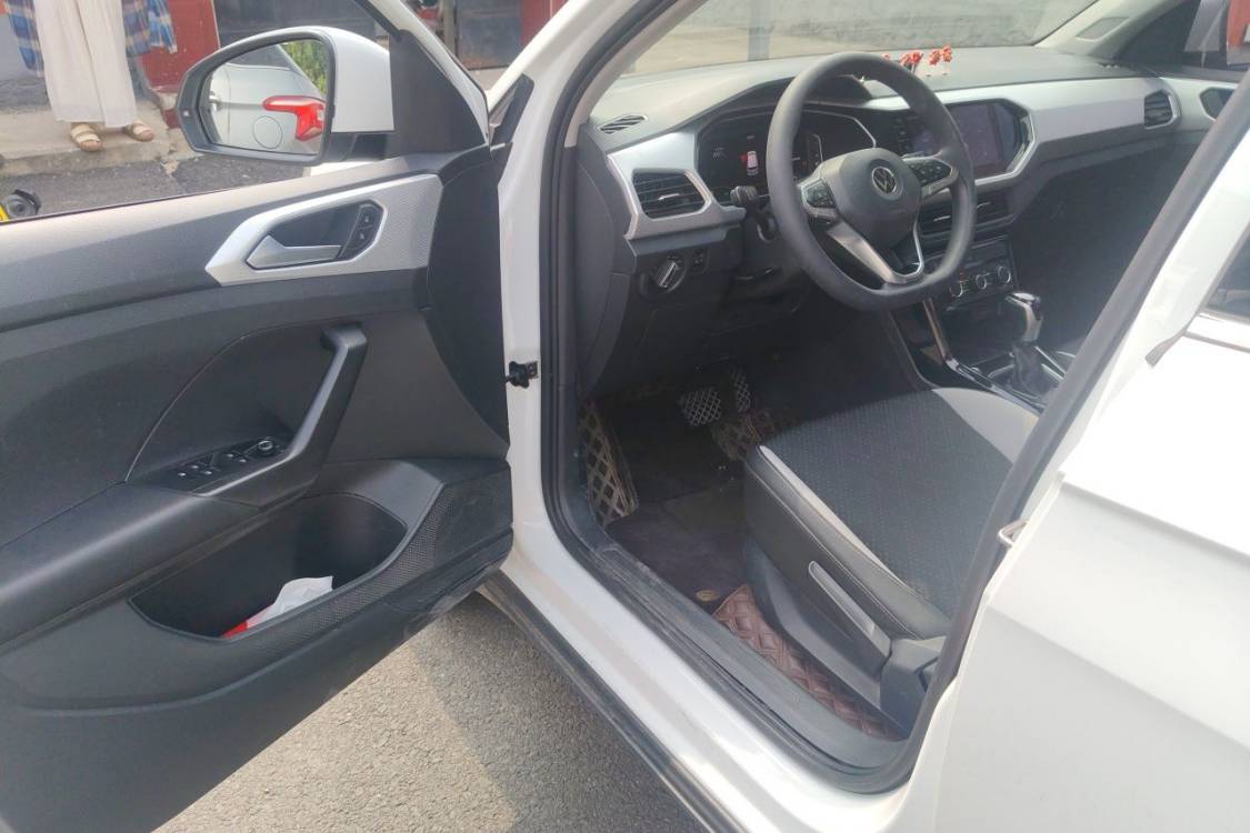 Volkswagen Tacqua 2021 immagine di auto #23