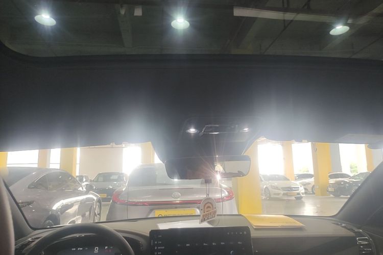 BYD Han 2025 car image #20