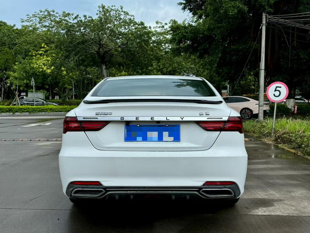 GEELY Binray 2020 car image #5