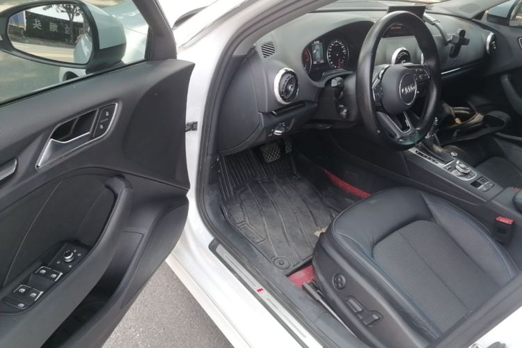 Audi A3 2021 car image #12
