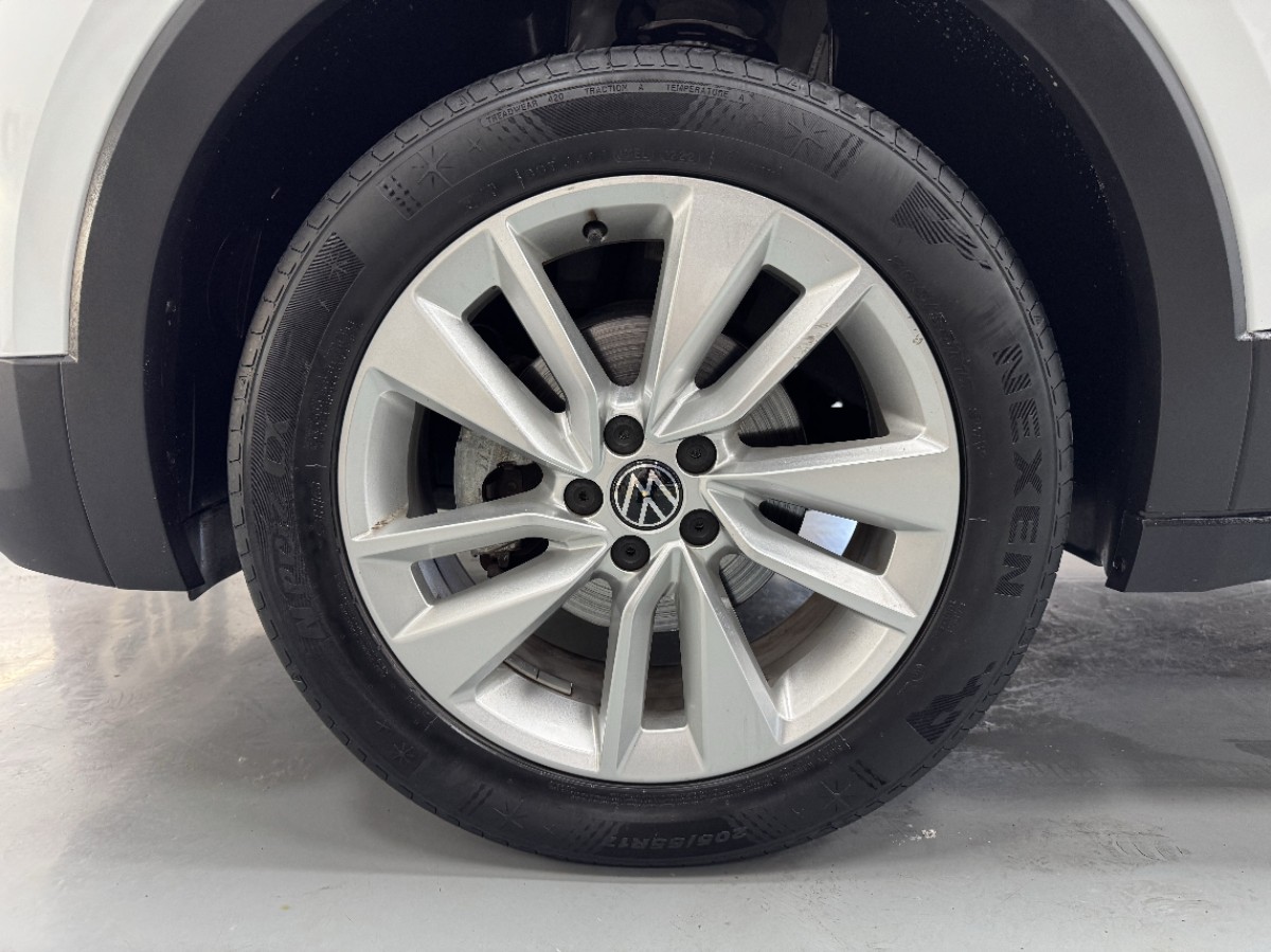 Volkswagen T-Cross 2023 #19 Volkswagen T-Cross 2023 car image #19