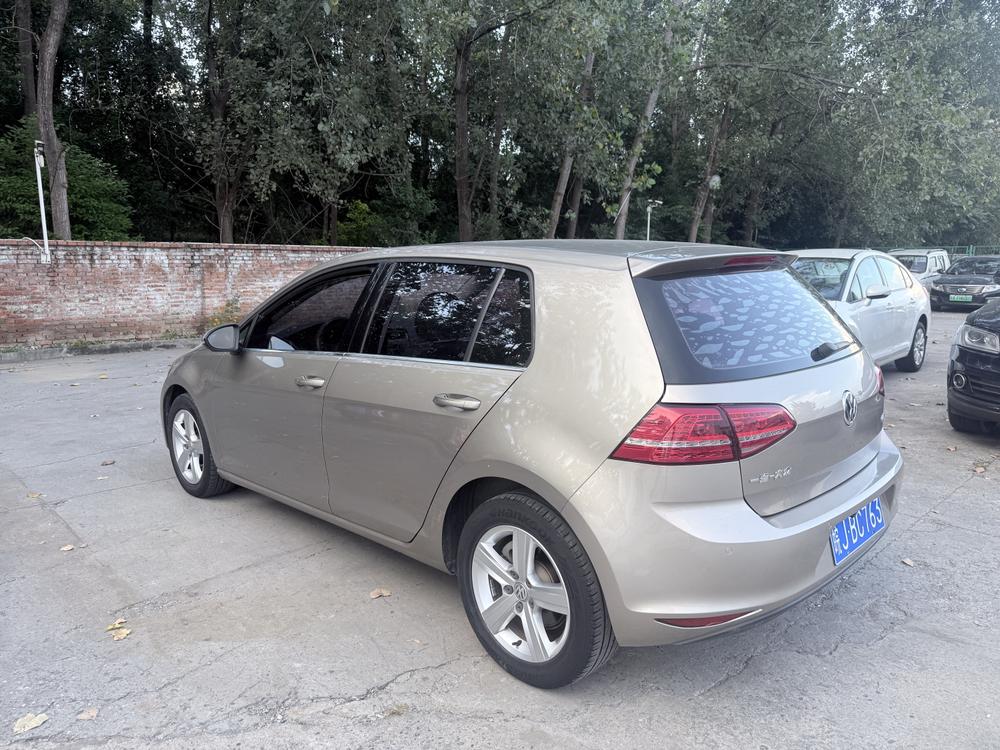 Volkswagen Golf 2016 car image #4