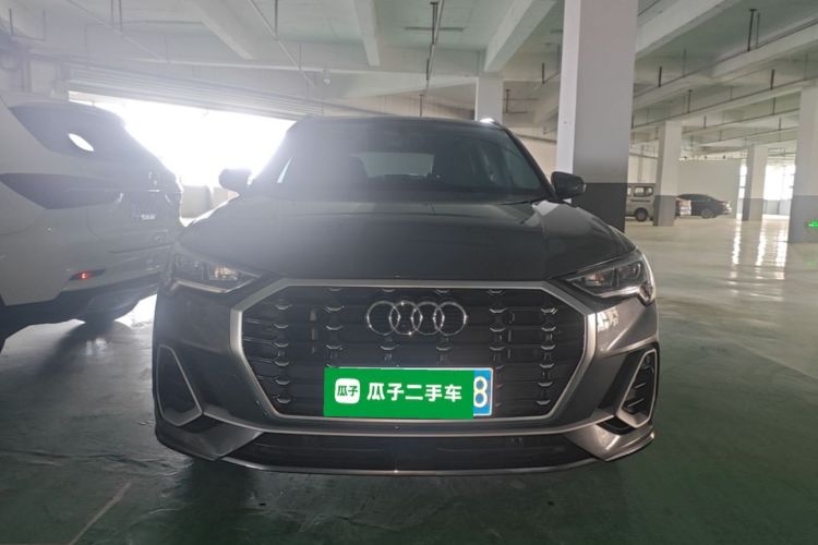 Audi Q3 2021 car image #3