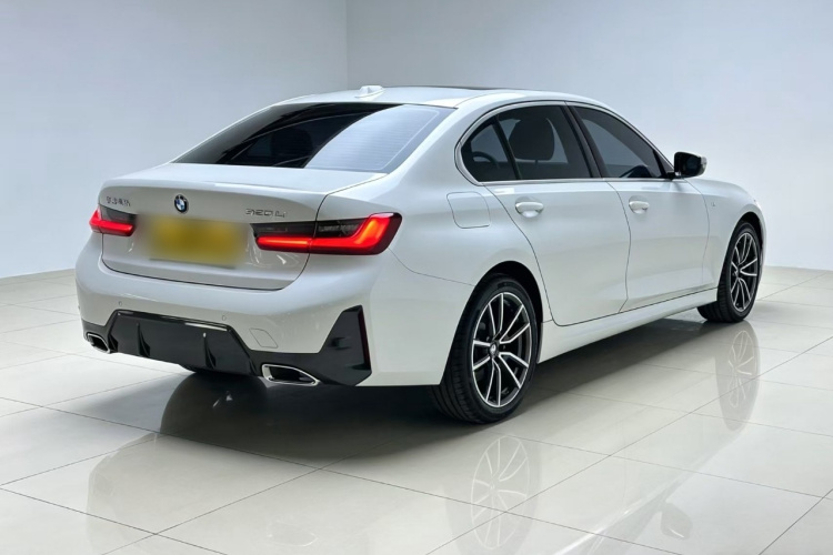 BMW 3 Series 2024 #7 BMW 3 Series 2024 car image #7