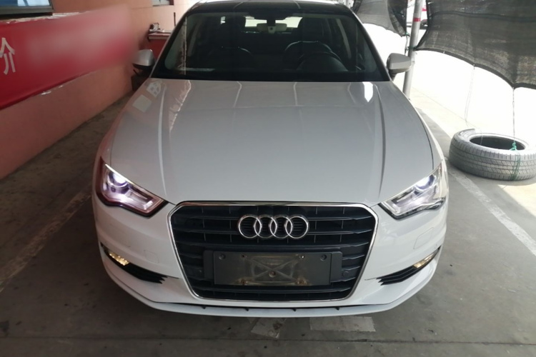 Audi A3 2016 car image #3