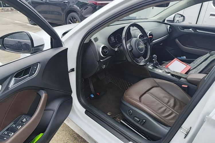 Audi A3 2016 car image #16