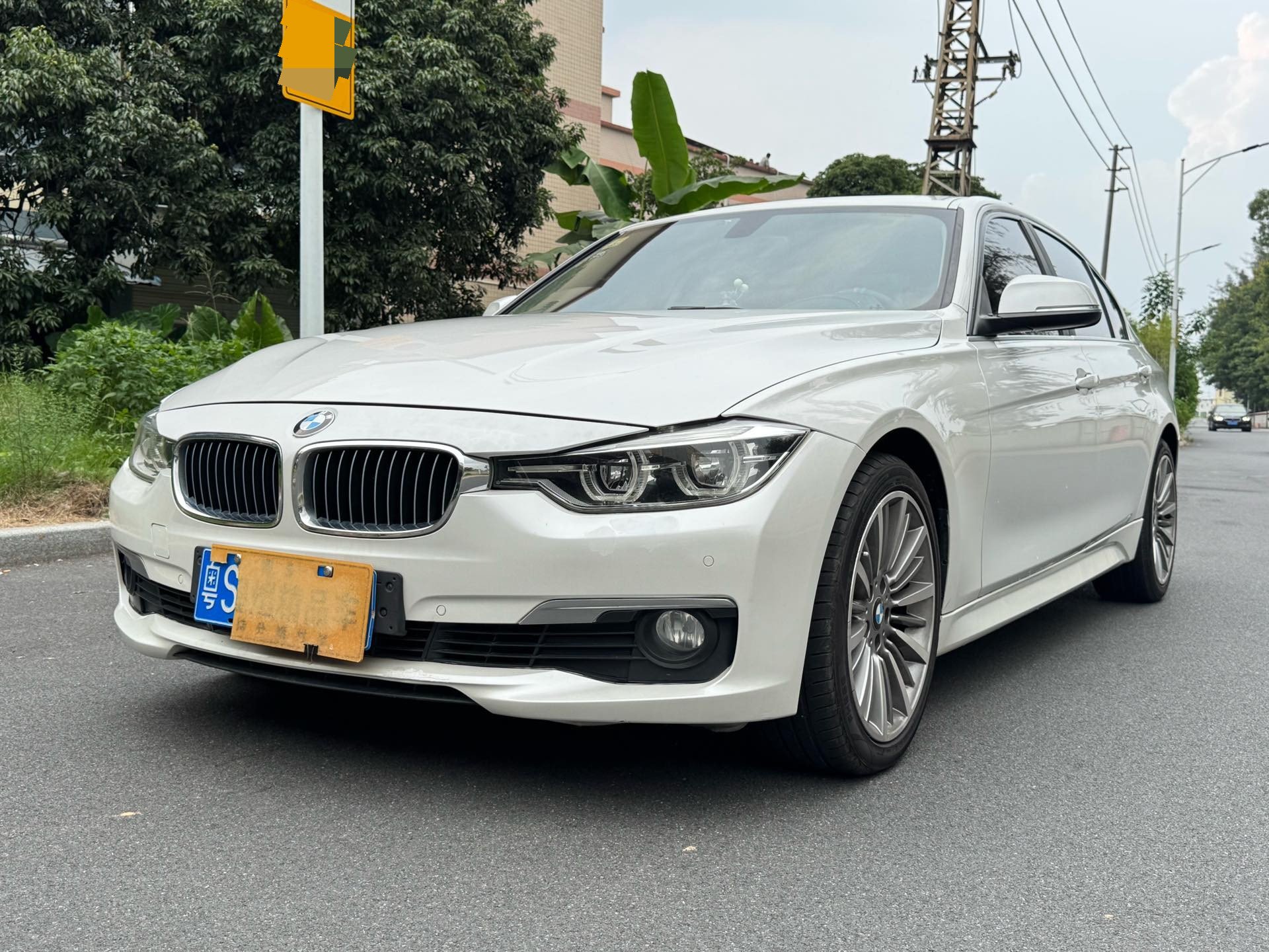 BMW 3 Series 2019 BMW 3 Series 2019 car image