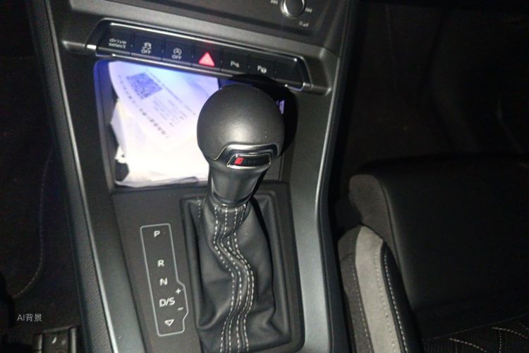 Audi Q3 2025 car image #16